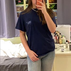 navy vineyard vines t shirt